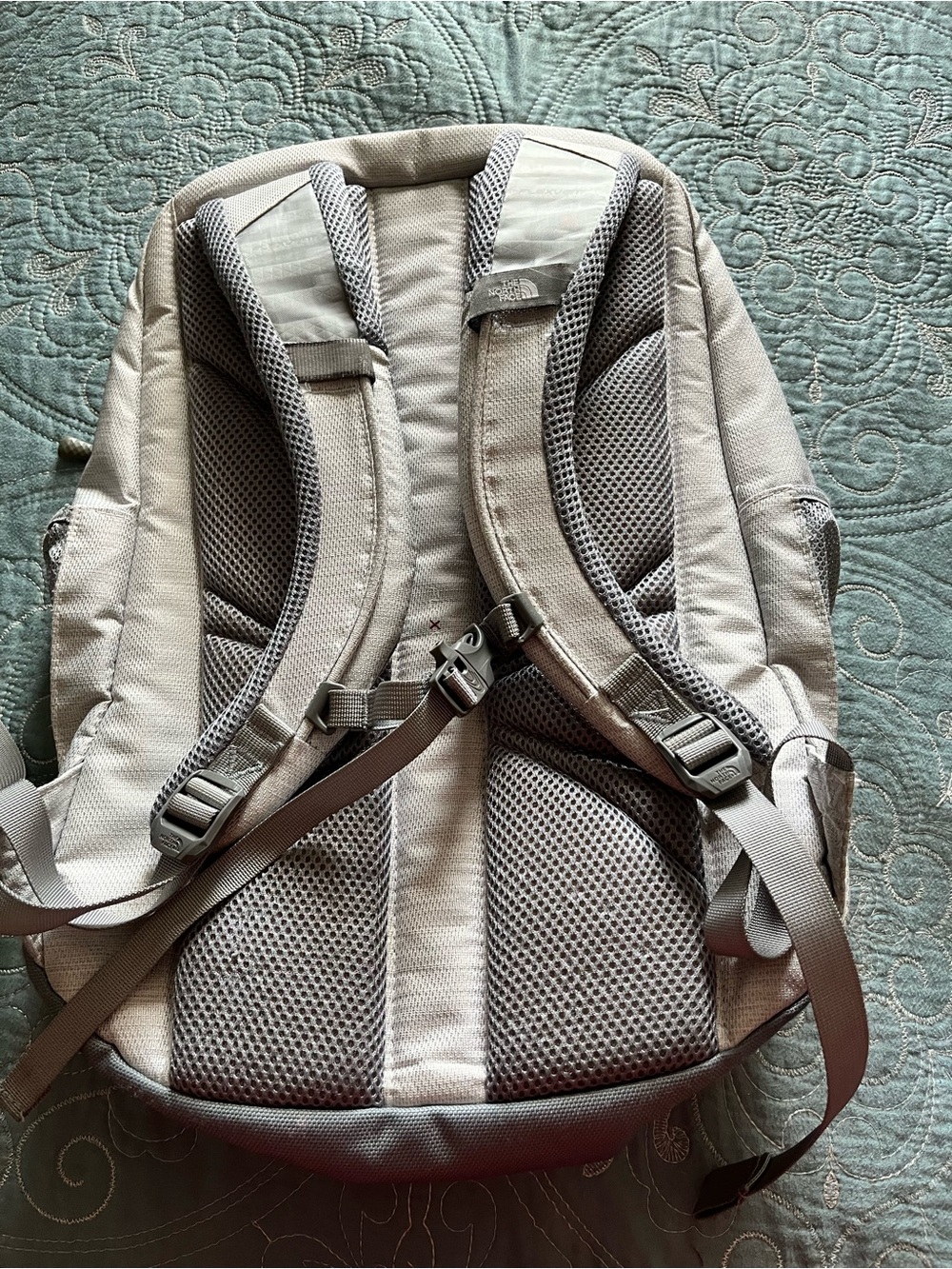 The North Face Jester Backpack – Light Heather Grey Unisex - Picture 3 of 11